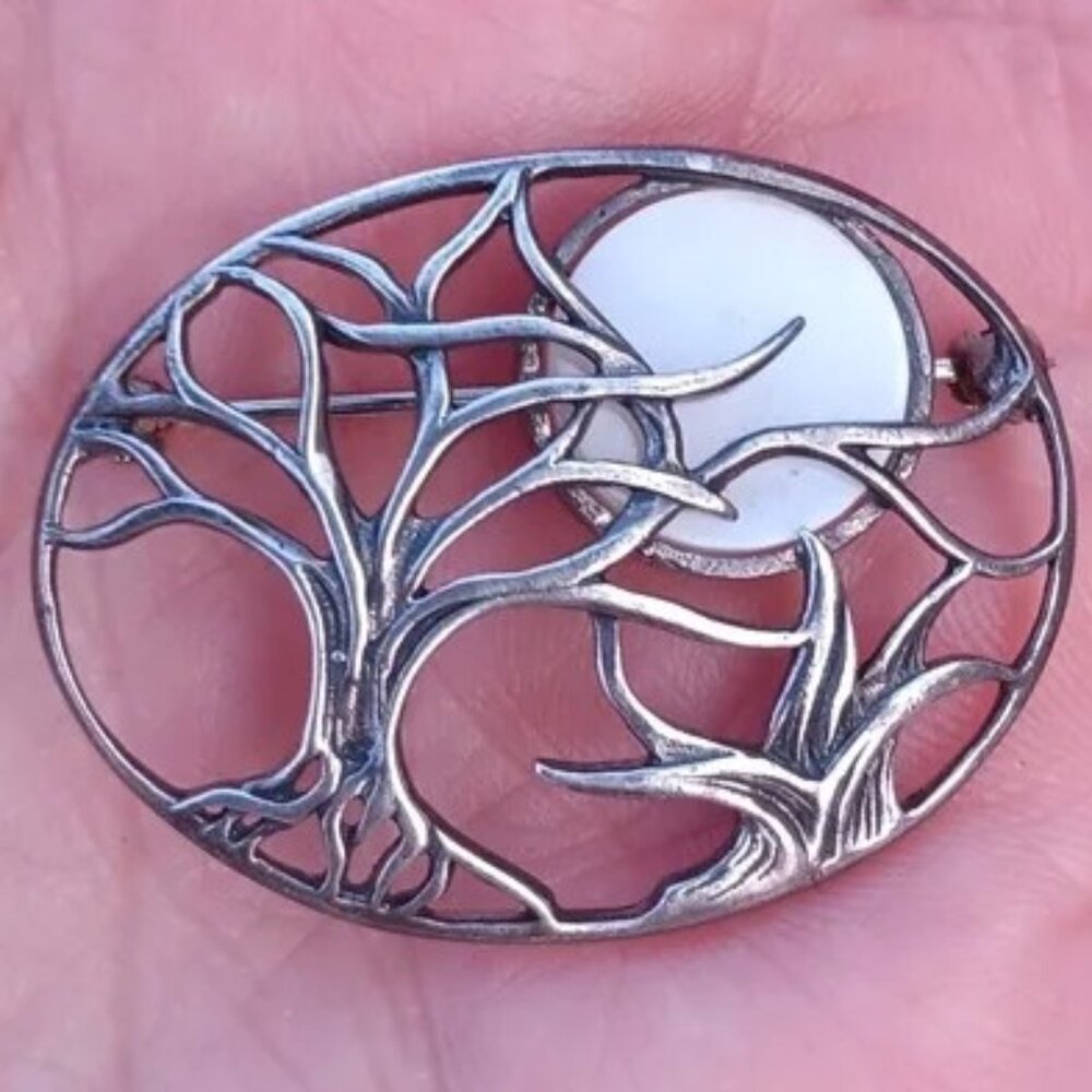 VTG JEZLAINE STERLING MOTHER OF PEARL BROOCH